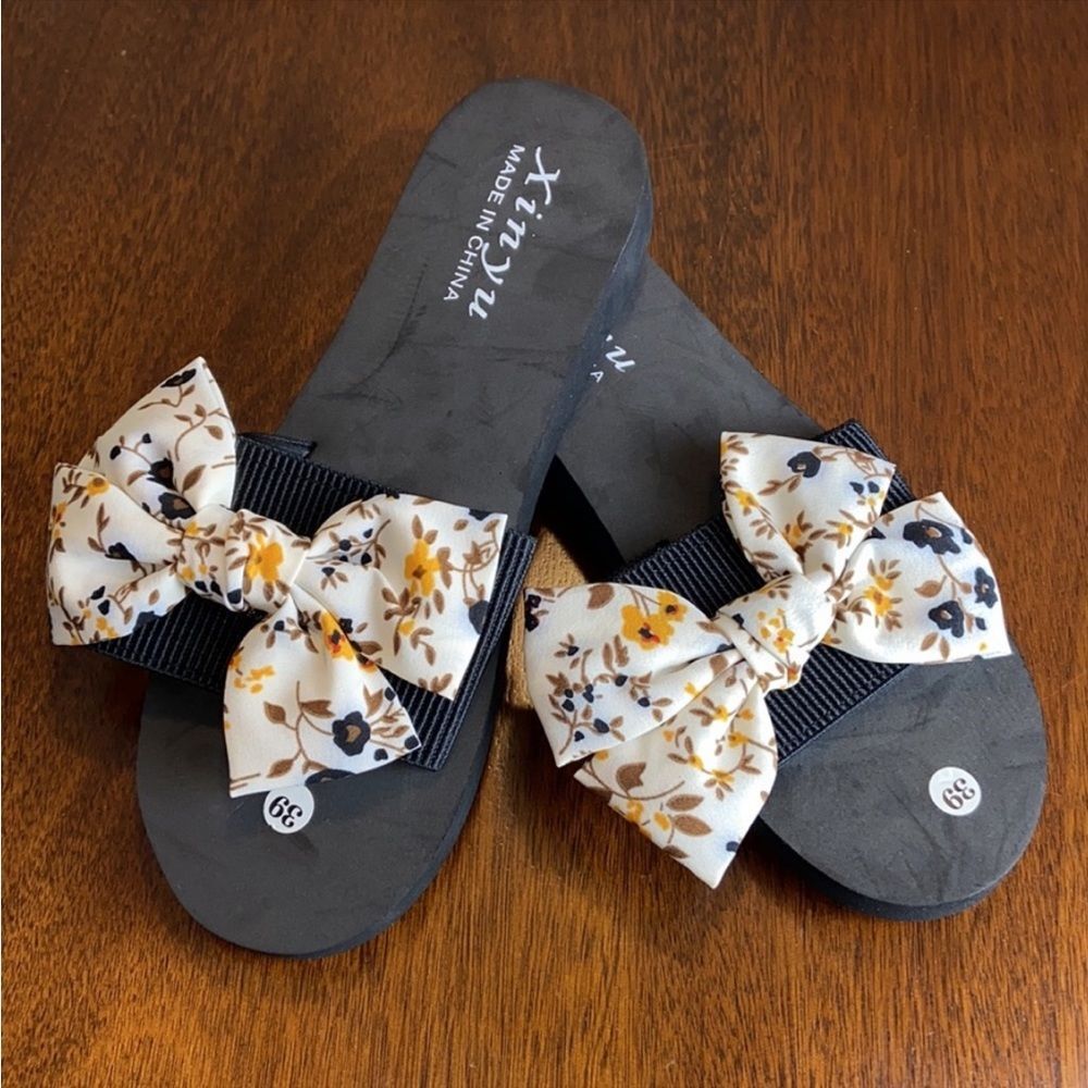 NEW Floral Print Bow Slide Sandal Spring, Summer Size: 7| Adorable Slides